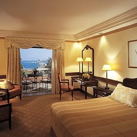 Olissippo Lapa Palace - The Leading Of The World