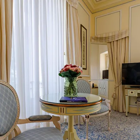 Olissippo Lapa Palace - The Leading Of The World