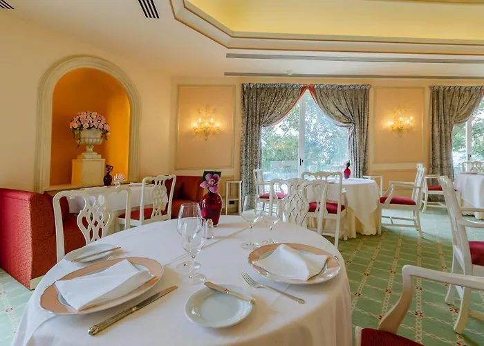 奥利斯拉帕帕里斯酒店 - 世界顶级酒店